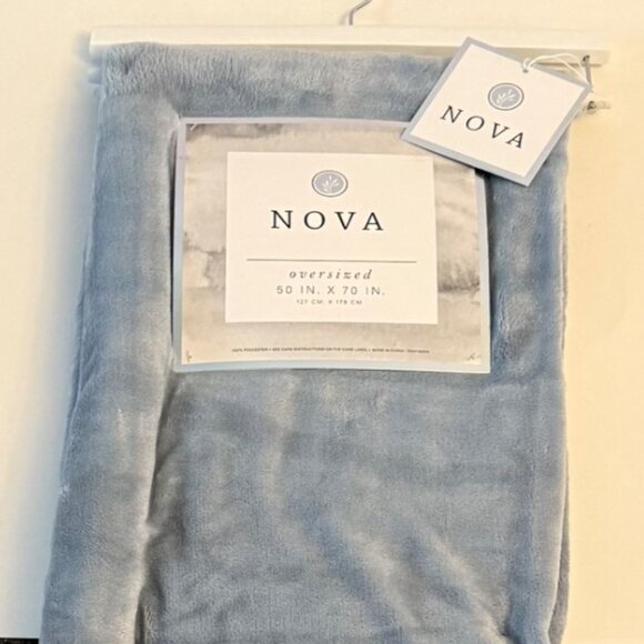 Nova Oversized Plush Throw Blanket Fringe Tassels 50" X 70" Silver Lush Hygge De - Picture 4 of 13